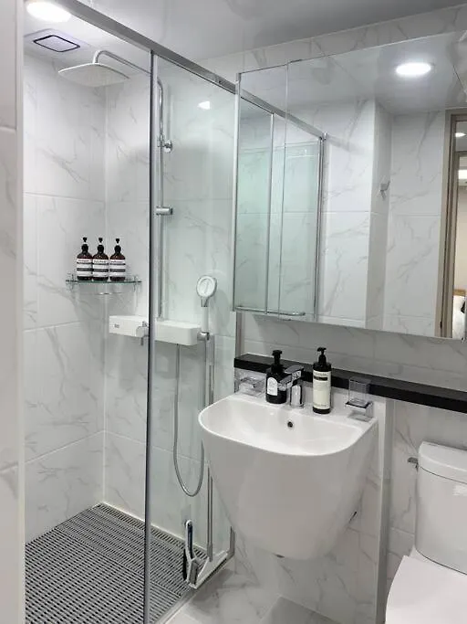 Apartment High-Rise Luxe Loft Seoul Stay