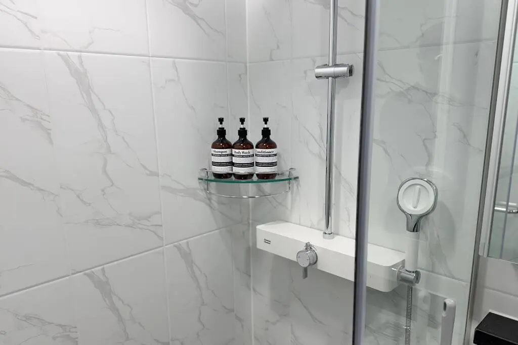 High-Rise Luxe Loft Seoul Stay Appartement