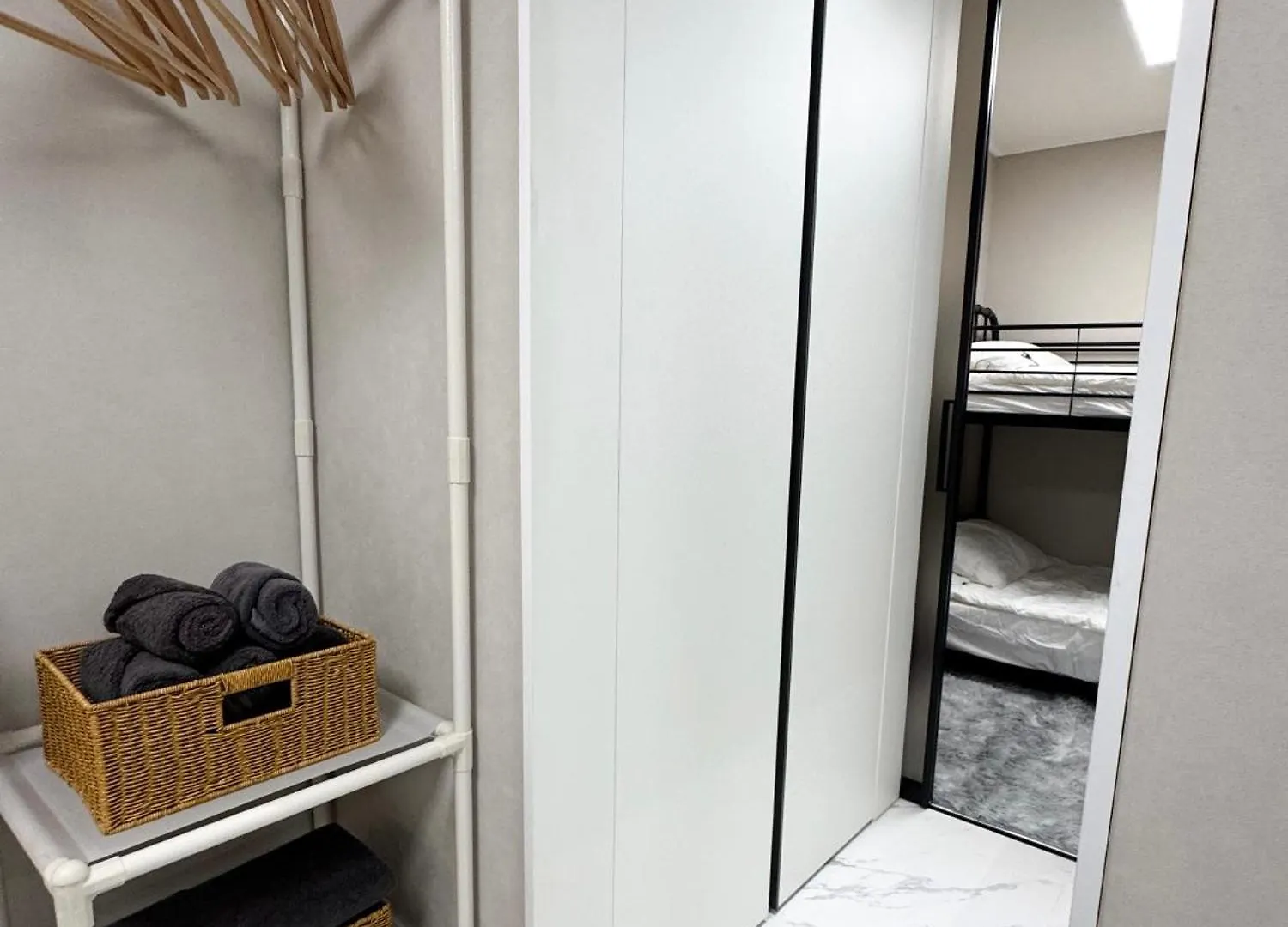 Apartment High-Rise Luxe Loft Seoul Stay